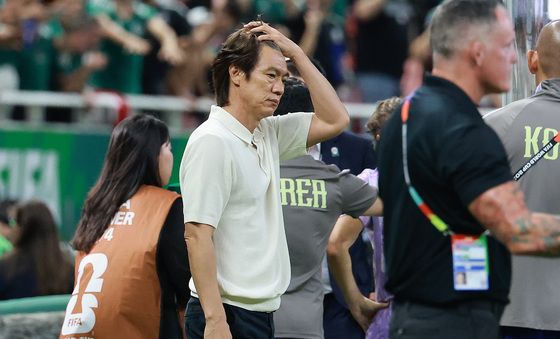 홍명보 감독 '아쉬운 패배'