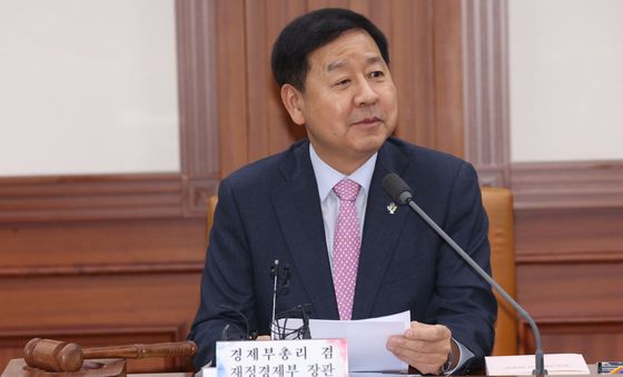 공공기관운영위원회 주재하는 구윤철 부총리