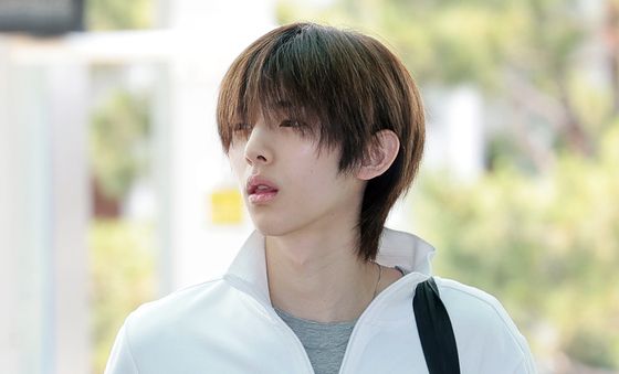 코르티스 주훈, 멀리서도 한 눈에
