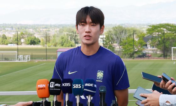 훈련 앞서 인터뷰 나선 조위제