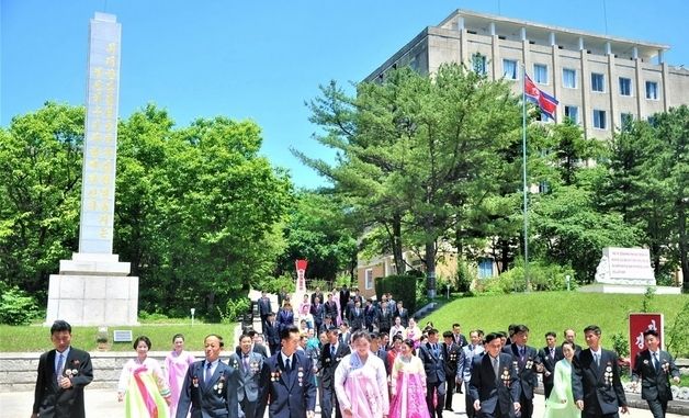 北 직할시 당 학교들 "새시대 공산주의자 육성 강화"