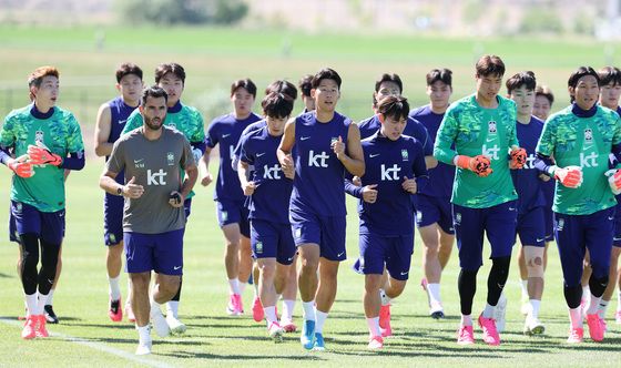 훈련하는 대한민국 축구대표팀