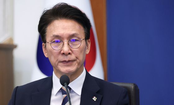 중동전쟁 대응현황 보고 듣는 김민석 국무총리