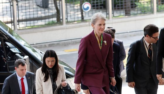 외교부 찾은 리슨 후커 미 국무부 정무차관