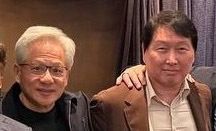 대만서 회동한 최태원·젠슨 황 '어깨동무'