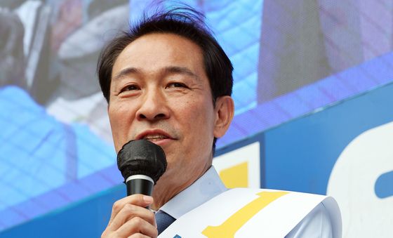 지지호소하는 우상호 강원도지사 후보