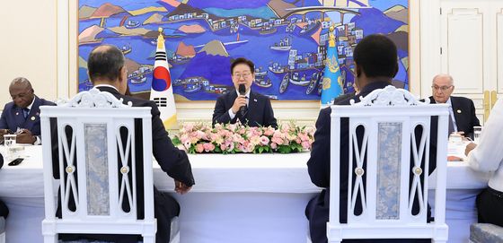 이재명 대통령, 한·아프리카 외교장관회의 참석 대표단 접견