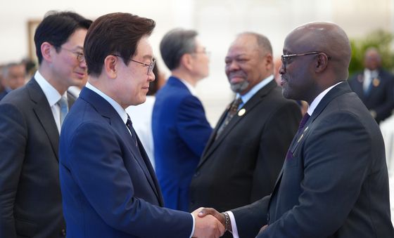 아프리카 외교장관회의 대표단 만난 이재명 대통령