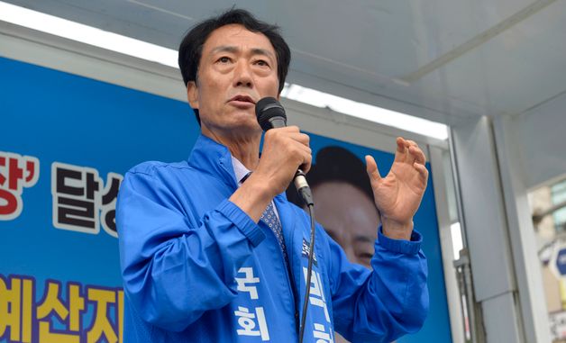 막판 지지 호소하는 박형룡 후보