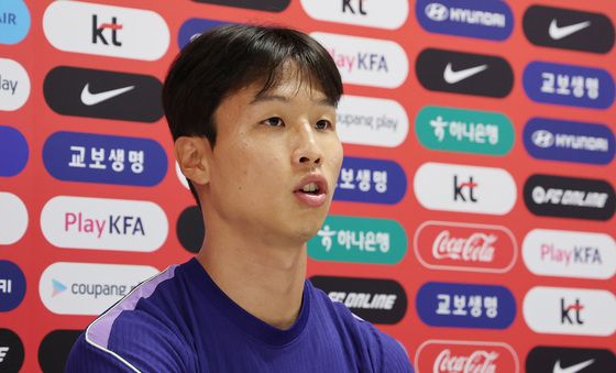 인터뷰 하는 엄지성