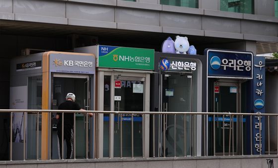 5대 은행 가계대출 두달새 6조