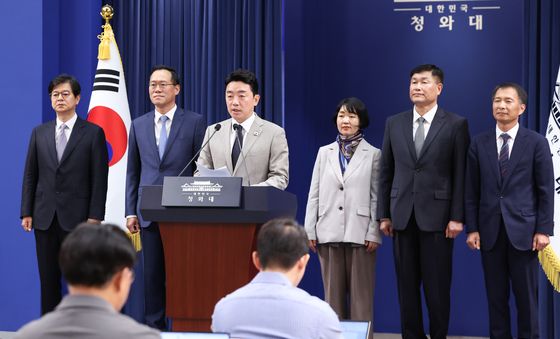 강훈식 비서실장, 수석비서관급 인선 발표