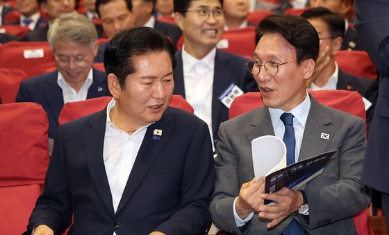 대화 하는 김민석·정청래