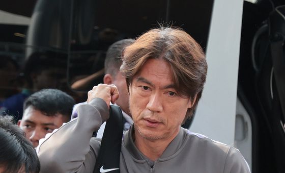 몬테레이 도착한 홍명보