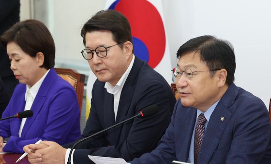 모두발언하는 정점식 원내대표