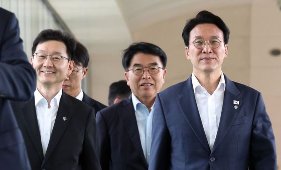 김민석 총리 기자간담회 참석