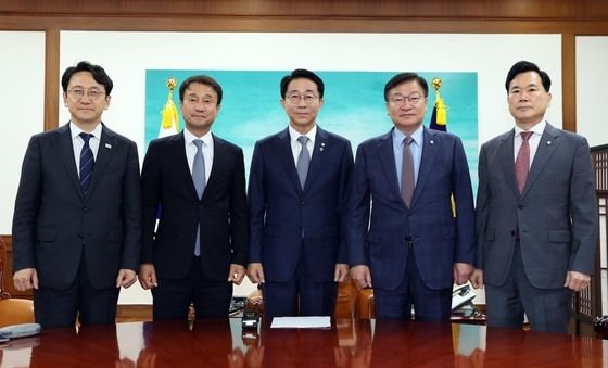 국회의장 주재 여야 원내대표 회동