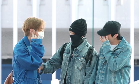 정국, 뷔 형님 오늘 멋지십니다