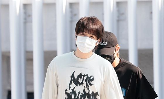 방탄소년단 슈가, 멋짐 흩날리며 출국