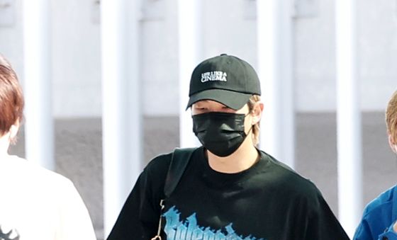출국하는 방탄소년단 RM