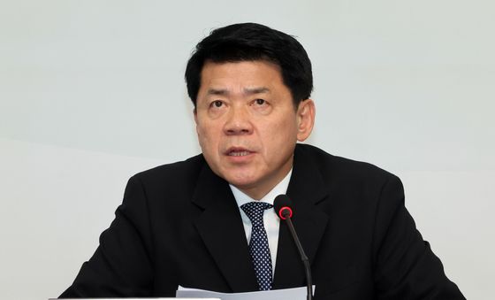 모두발언하는 김준형 원내대표