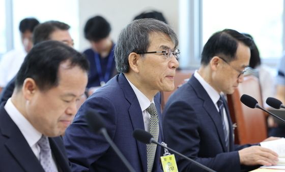 선관위 국조특위 자리한 노태악 전 선관위원장
