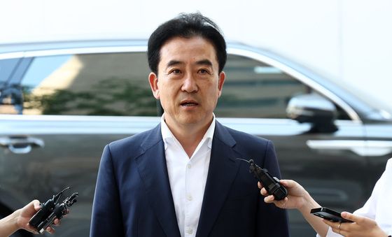 질문 답하는 윤희근 전 경찰청장