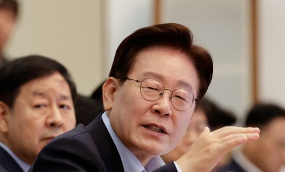 국무회의 주재하는 이재명 대통령