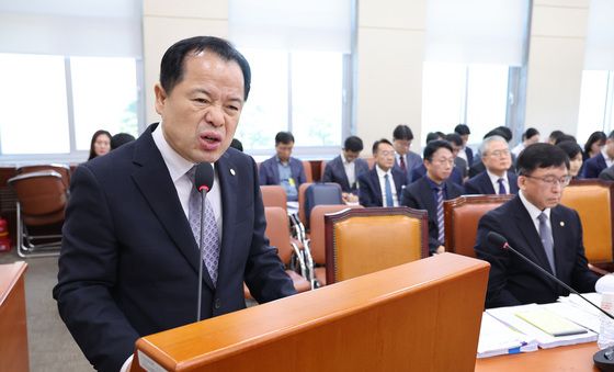 위철환 '투표용지 부족사태, 참담하고 부끄럽다'