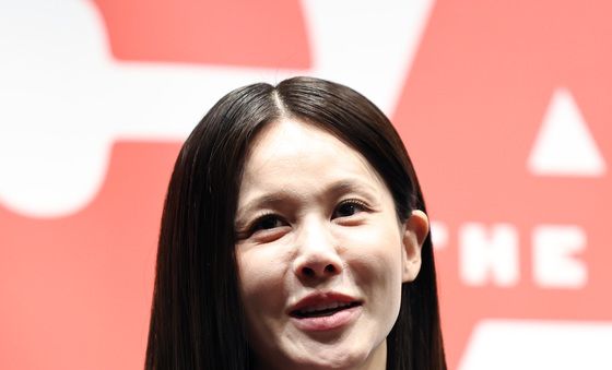 브로드웨이 진출 소감 밝히는 아이비