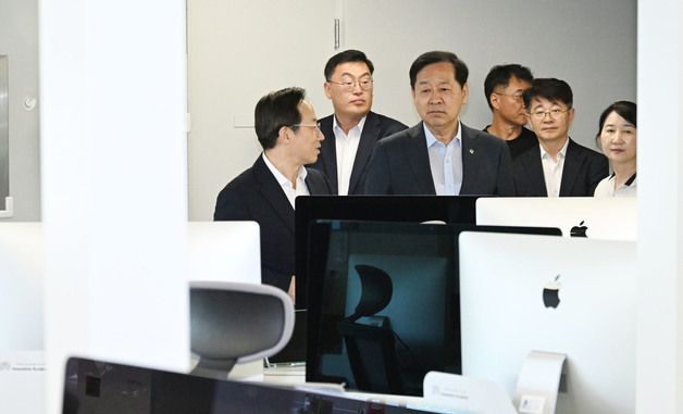 구윤철 경제부총리, 에이전틱 인공지능 교육 현장방문