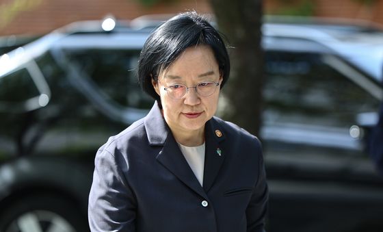인사청문회 하루 앞둔 한성숙 후보자