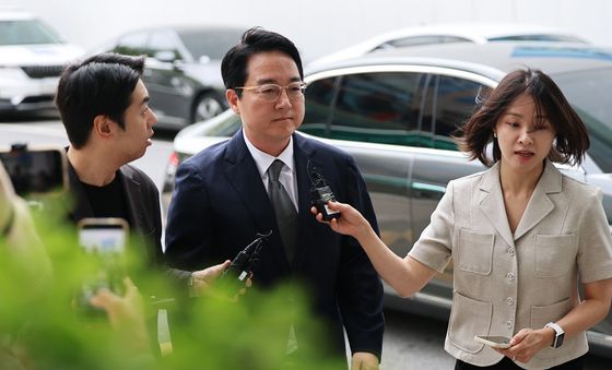 '묵묵부답' 특검 출석하는 심우정 전 검찰총장