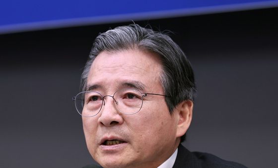 발언하는 김용범 청와대 정책실장