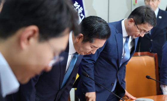 인사하는 정청래