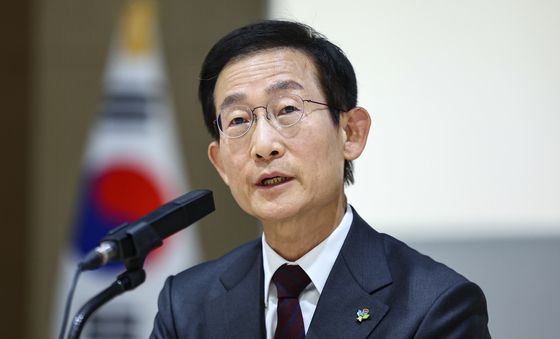 김호철 감사원장 "선관위 참정권 침해 사태, 회계감사 착수"