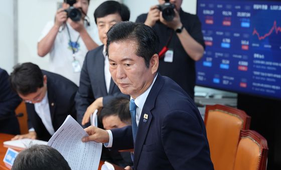 민주당 대표직 사퇴하는 정청래