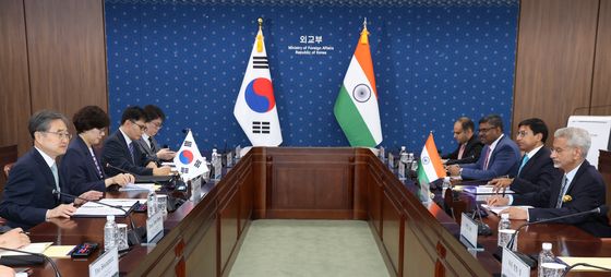 조현 장관,  한·인도 외교장관회담 모두 발언