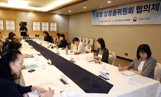 원민경 장관, 중앙부처 성평등위원회 위원장 협의체 모두 발언