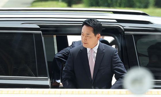 국회로 등청하는 장동혁 대표