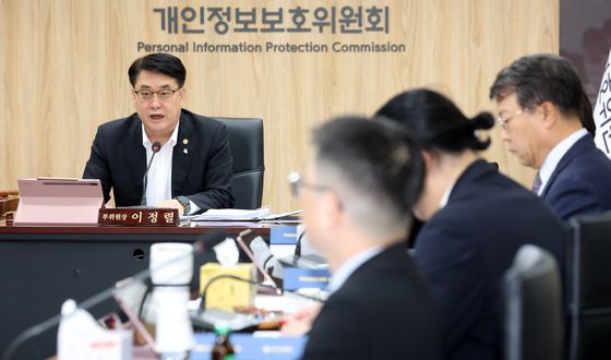 개인정보위 전체회의 주재하는 이정렬 부위원장