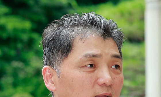 항소심 첫 공판 출석하는 김범수 센터장