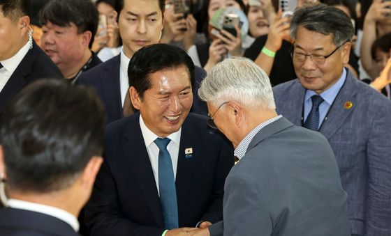 문재인 전 대통령 만난 정청래 전 대표