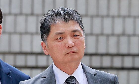 법원 도착한 김범수 카카오 창업주
