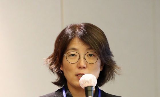 제주플러스포럼 발표하는 김미복 선임연구위원