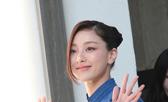 지효, 달콤 미소에 풍덩