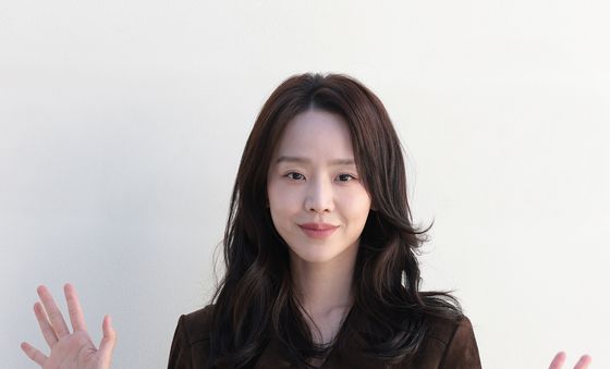 신혜선, 사랑스러운 하트