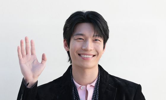 위하준, 꽃미소