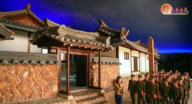 北서 '조국해방전쟁' 사적지 참관 행렬…전승 역사 계승 결의 다져