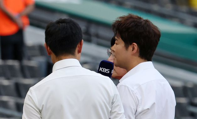 남아공전 캐스터 맡은 전현무